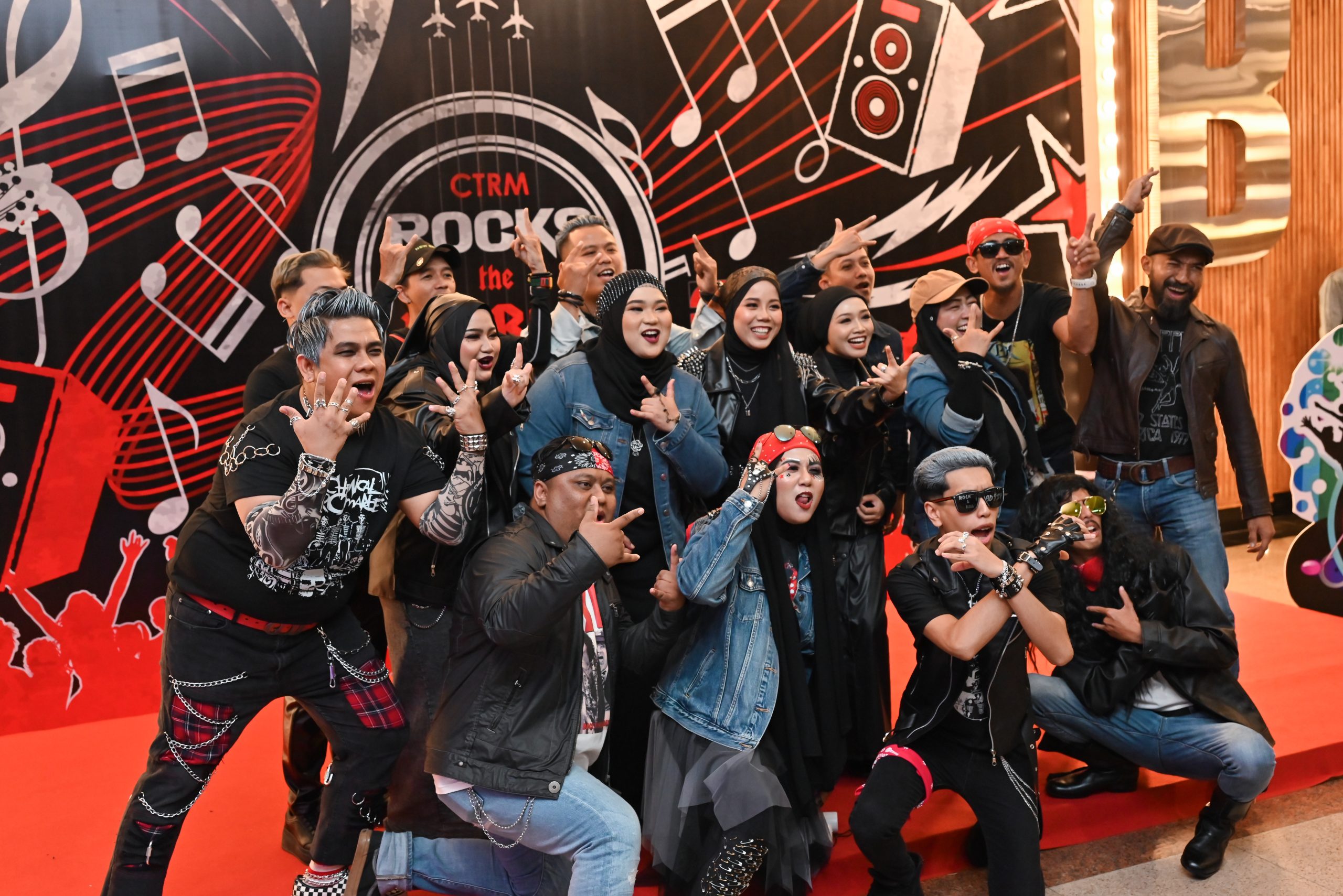 THE LONG-AWAITED DINNER EVENT –  Rock ‘n Roll Extravaganza!